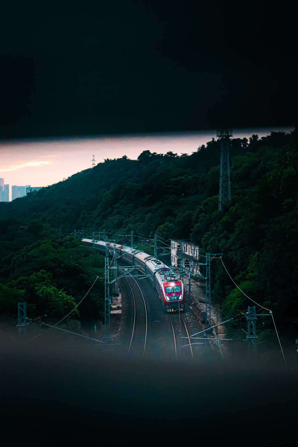 2023 列车通过桥梁