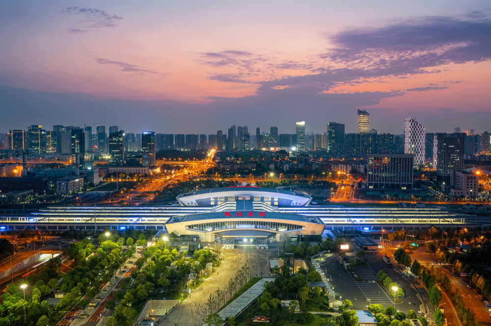 武汉东站晚霞夜景风光