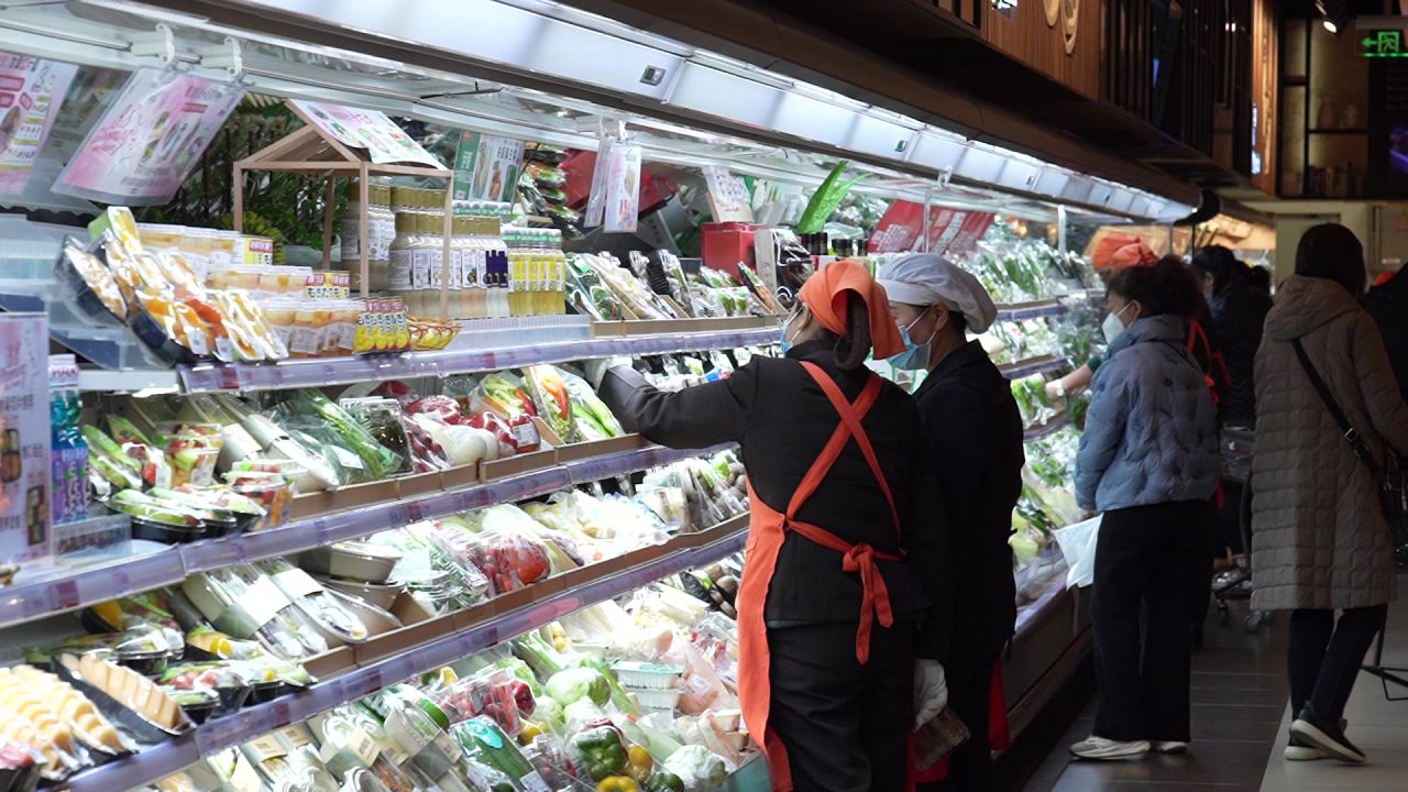 超市货架水果商品