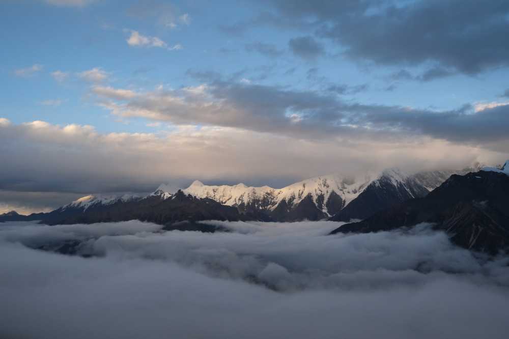 雪山之巅