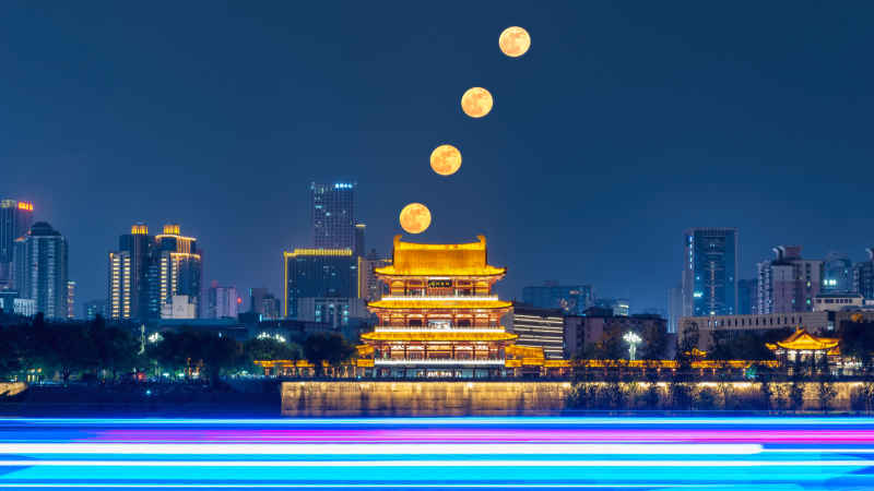 杜甫江阁悬月