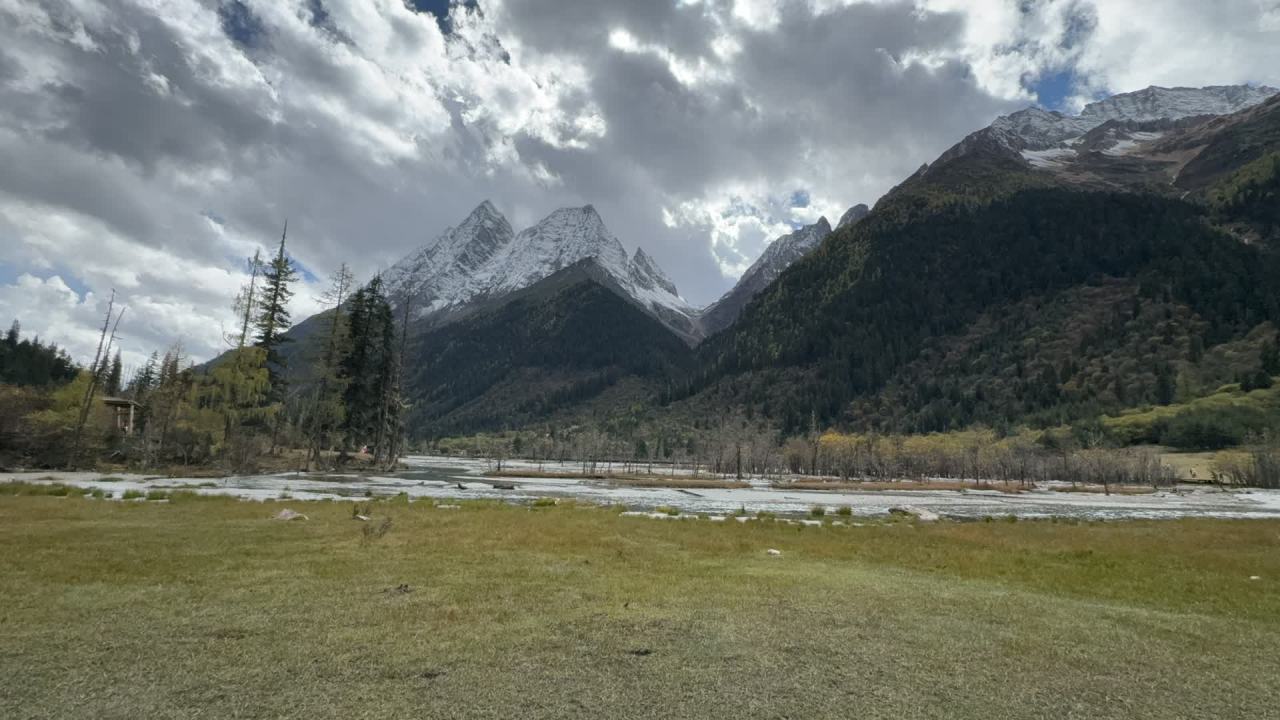 四姑娘山双桥沟雪山延时