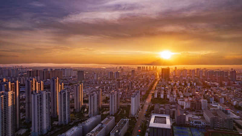 日落时的城市
