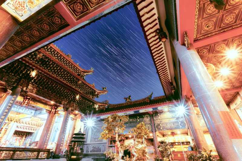 寺庙的夜