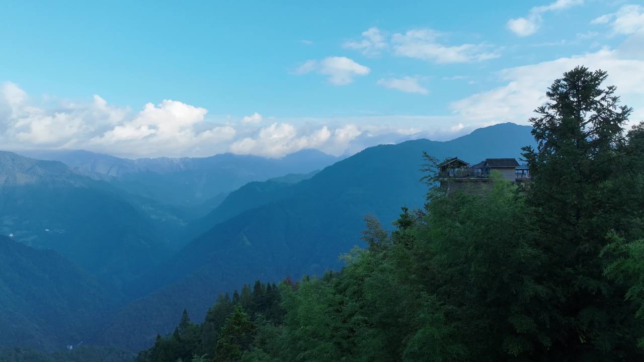 4K航拍桂林龙脊梯田风光 9