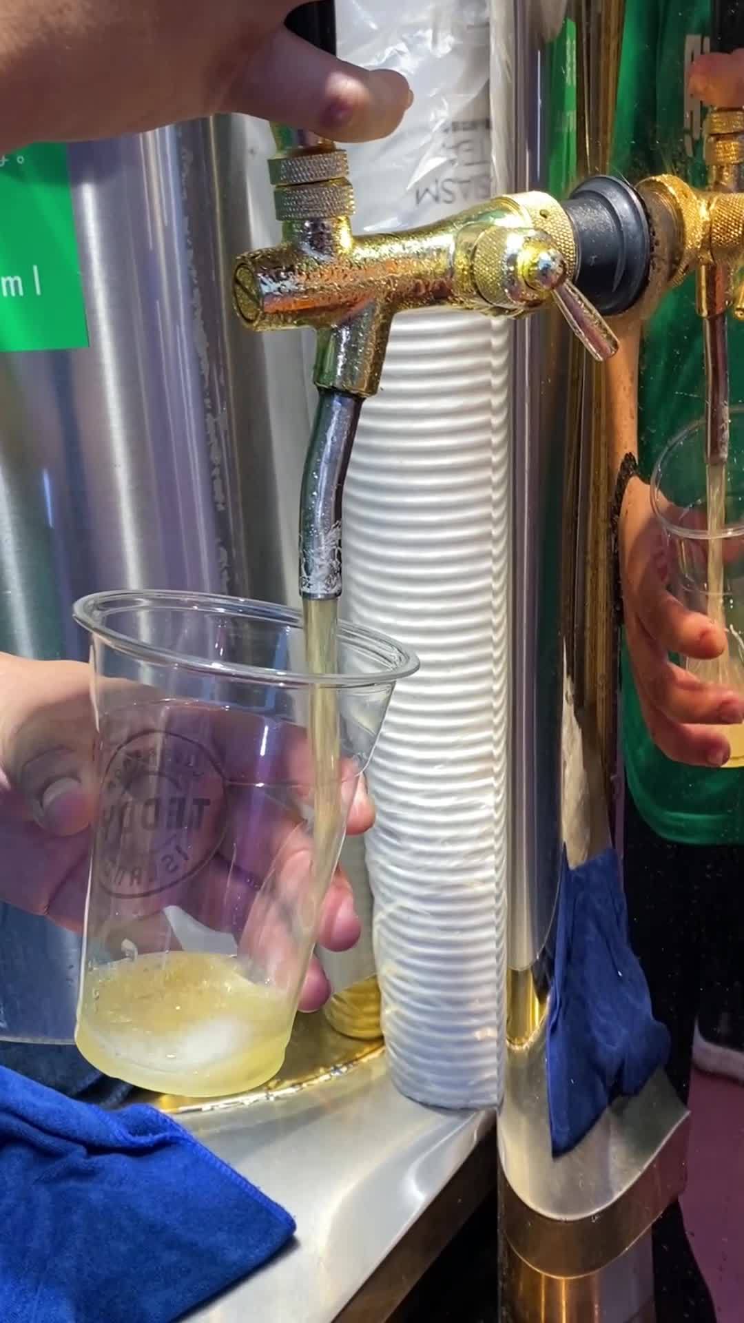 倒酒