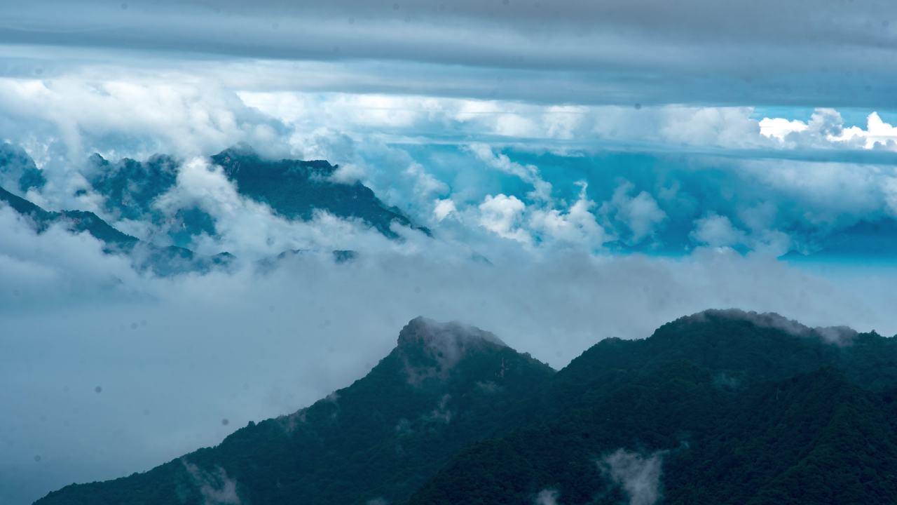 山脉云海