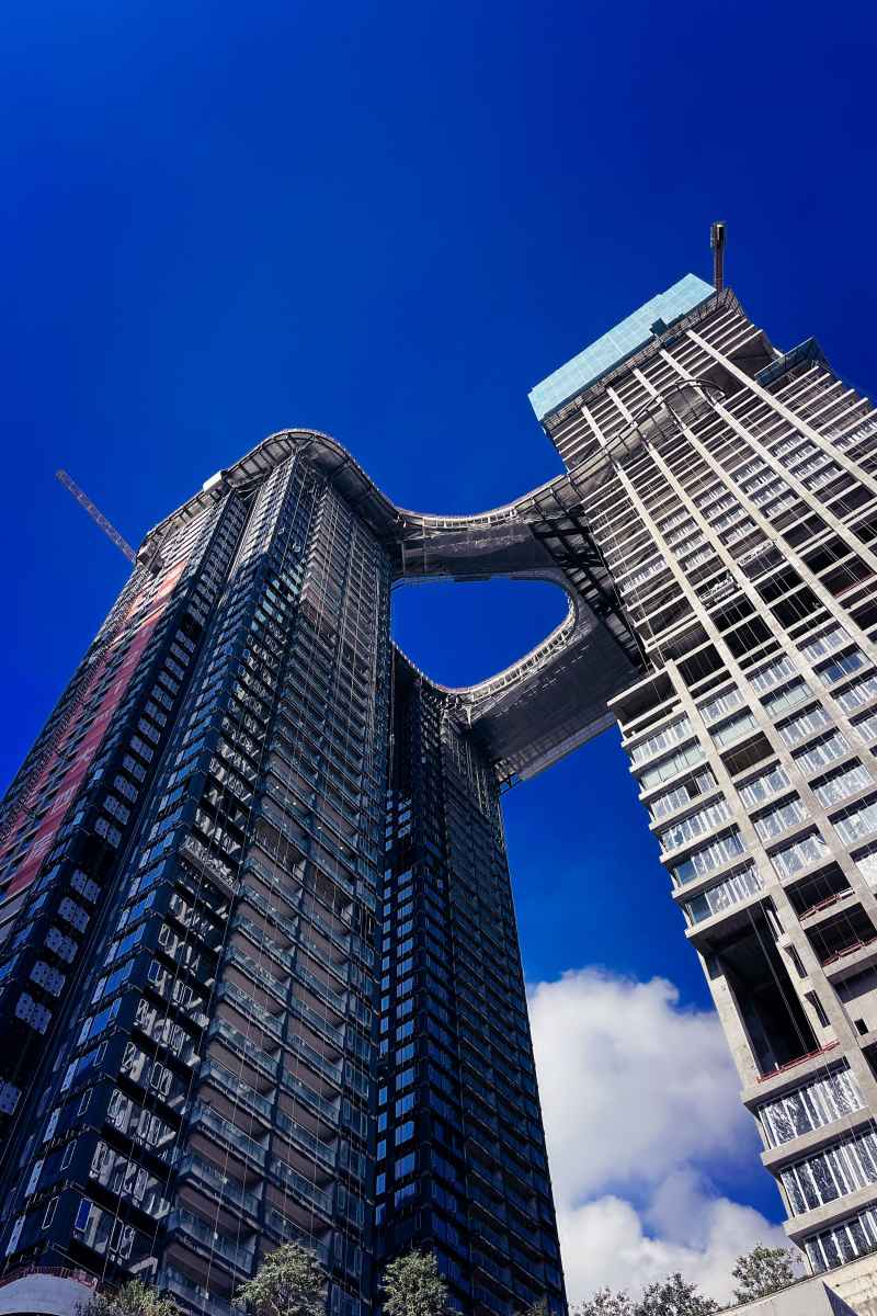 正在建设的高楼