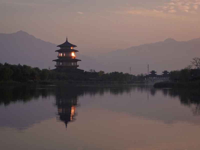 塔