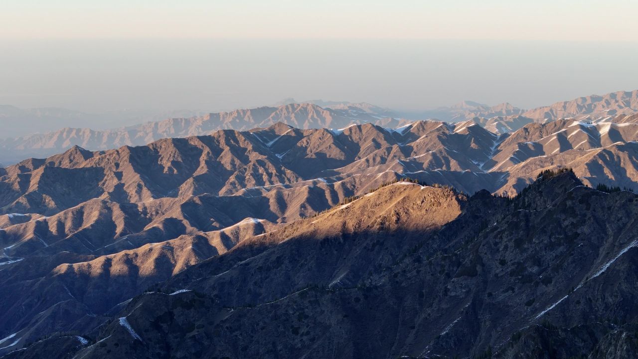 大疆Air3航拍 × 新疆天山天池风景区 28