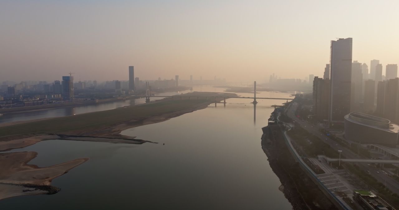 江西南昌城市风光航拍 3