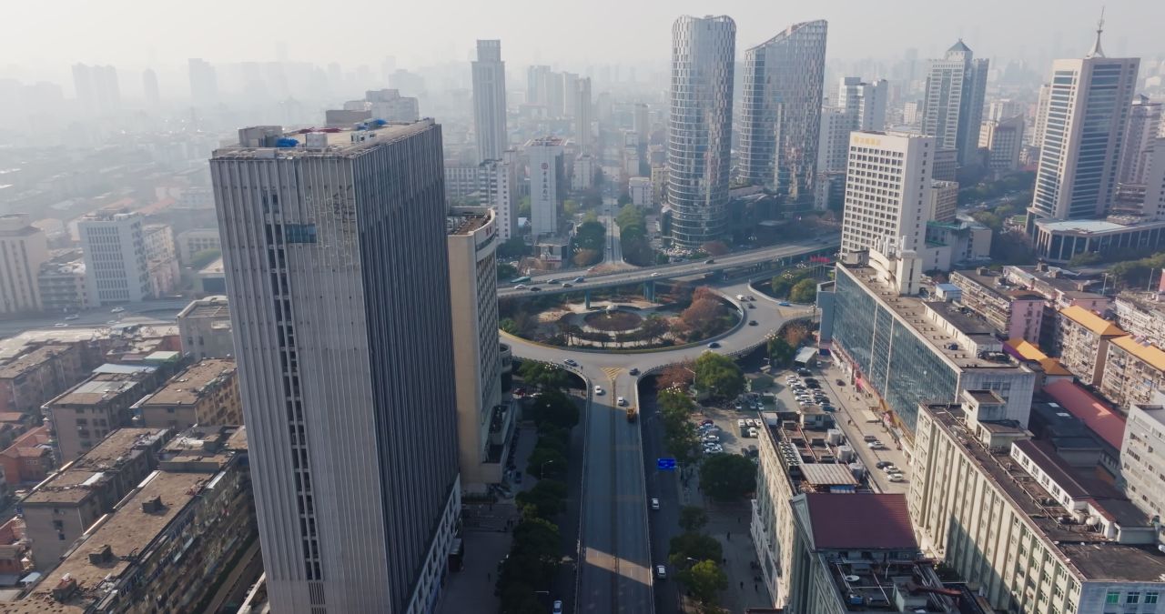 江西南昌城市风光航拍 11