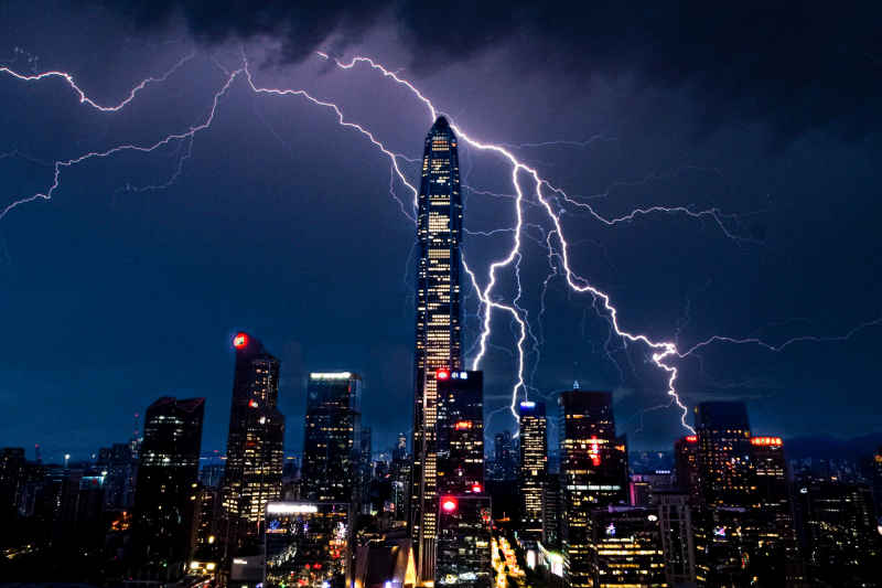 雷霆