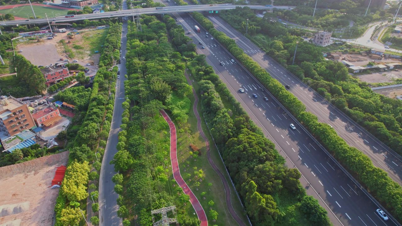 航拍高速公路交通景观