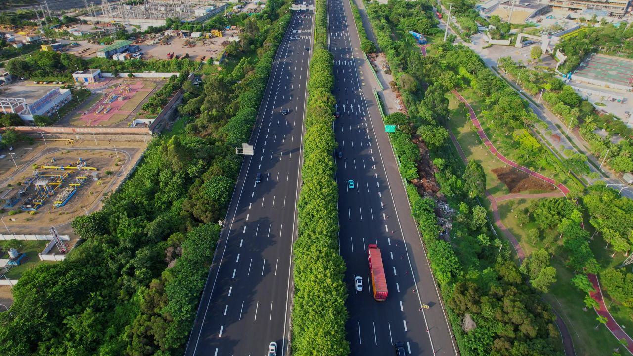 航拍高速公路交通景观
