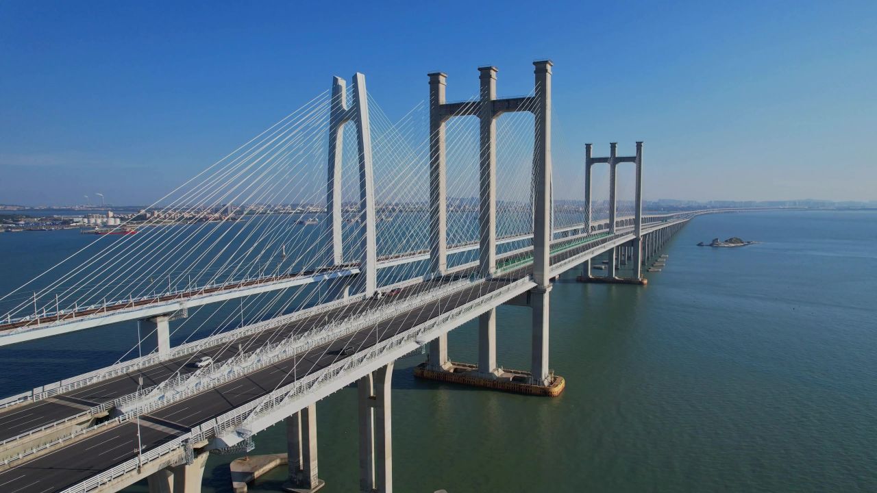 航拍泉州湾大桥建筑风光