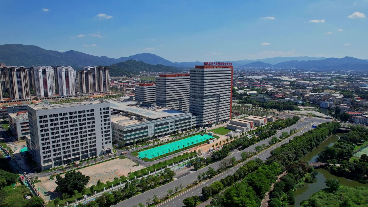 航拍漳州市医院景观