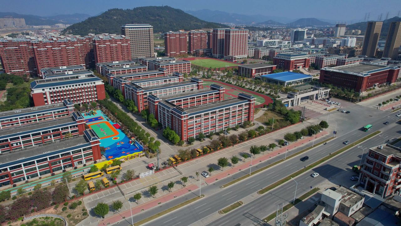 航拍福清京师学校景观