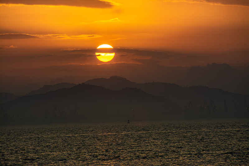 海上日落