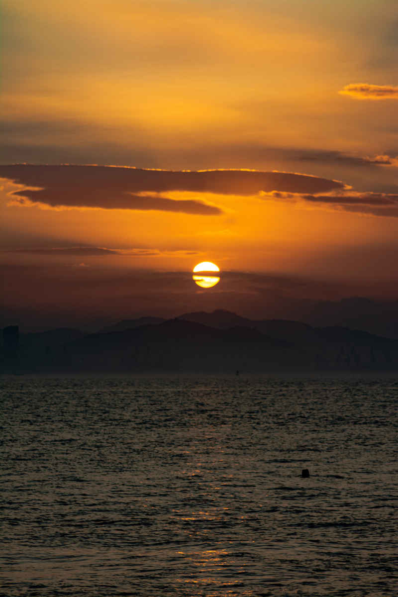 海上日落
