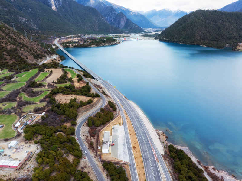 林拉公路