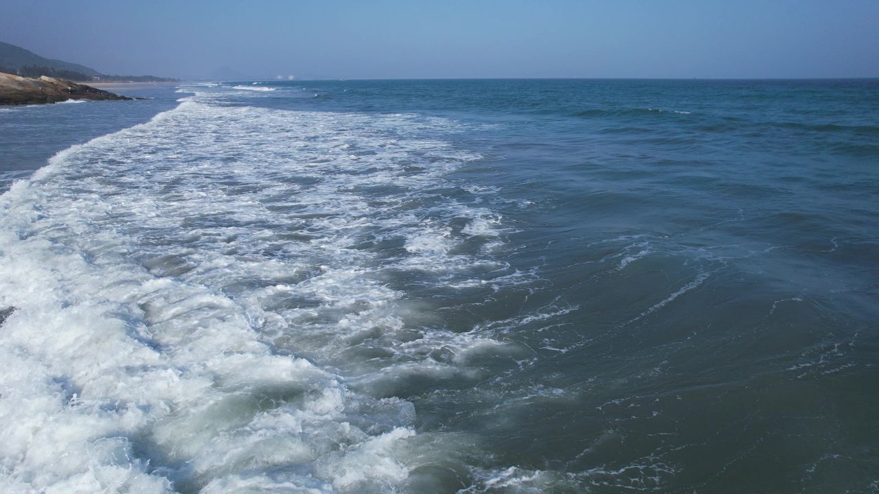 波涛汹涌的大海航拍 25