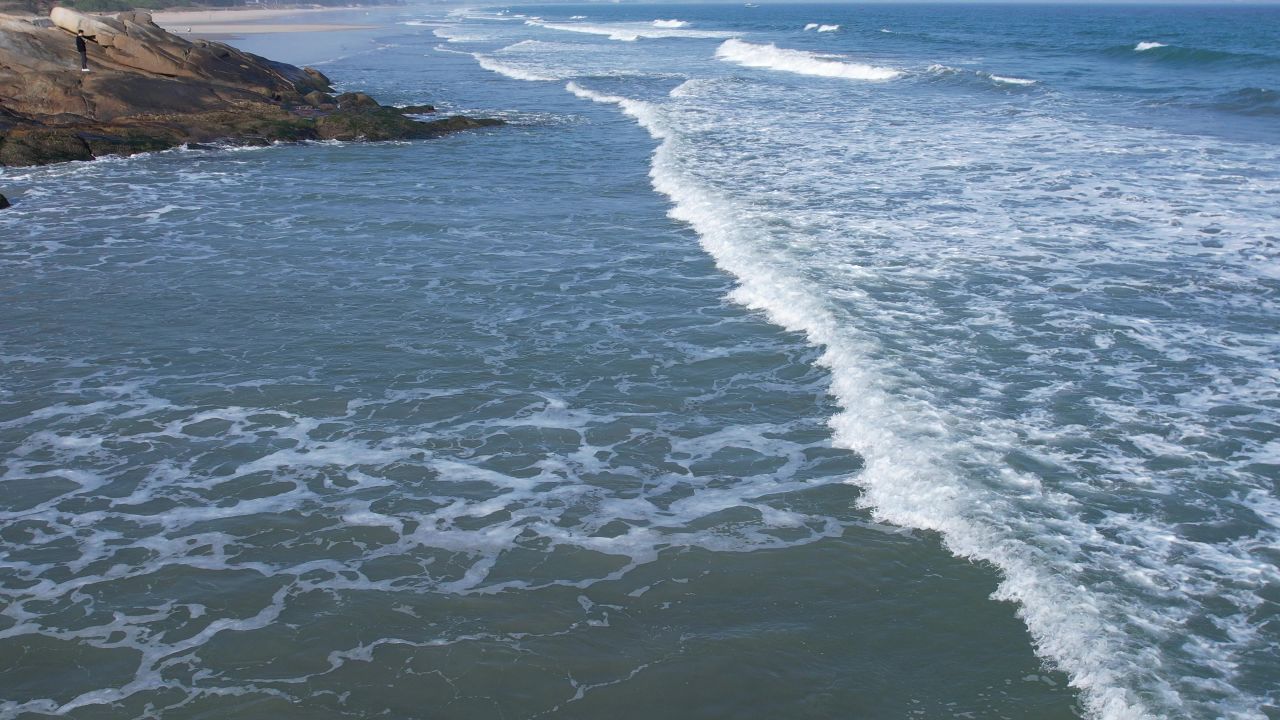 波涛汹涌的大海航拍 39
