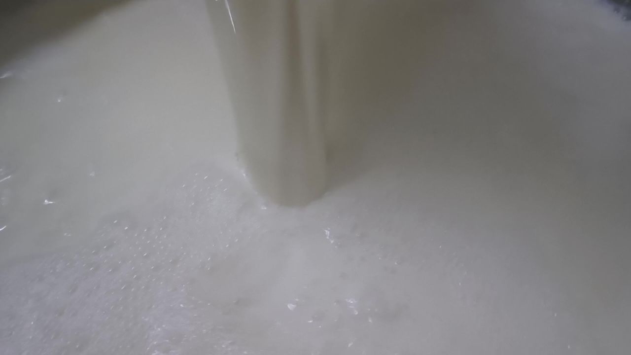 新鲜出炉的豆浆