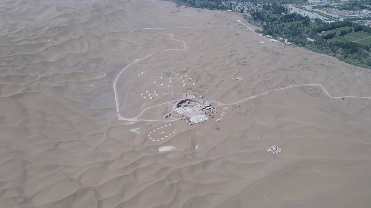 新疆鄯善县库木塔格沙漠航拍