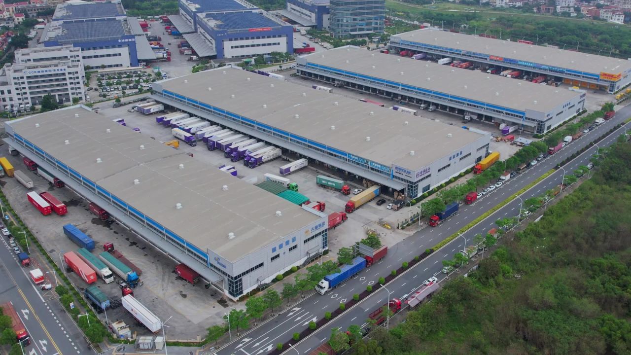 航拍城市物流园区 3