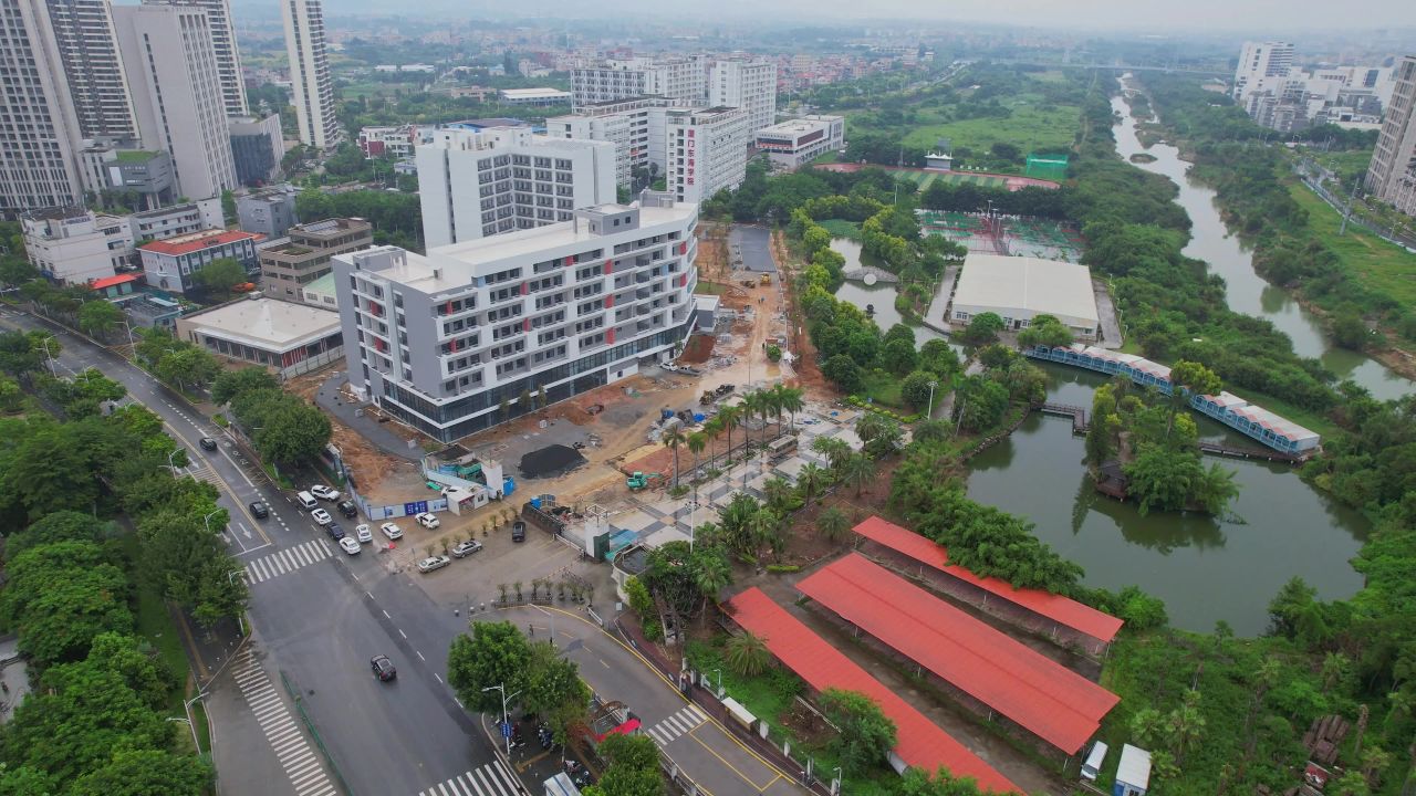 航拍厦门东海学院 2