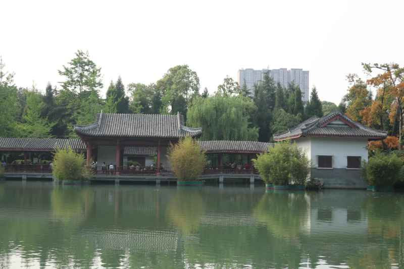 湖
