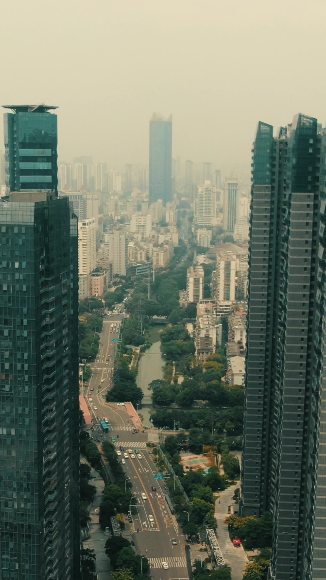 城市航拍福建福州城市风光交通竖屏