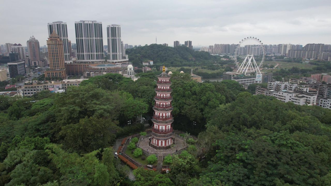 广东中山公园烟墩山塔航拍