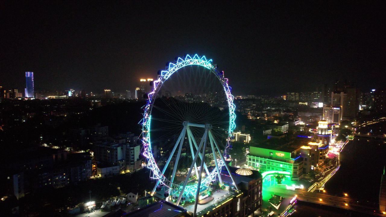 广东中山摩天轮地标夜景灯光航拍 