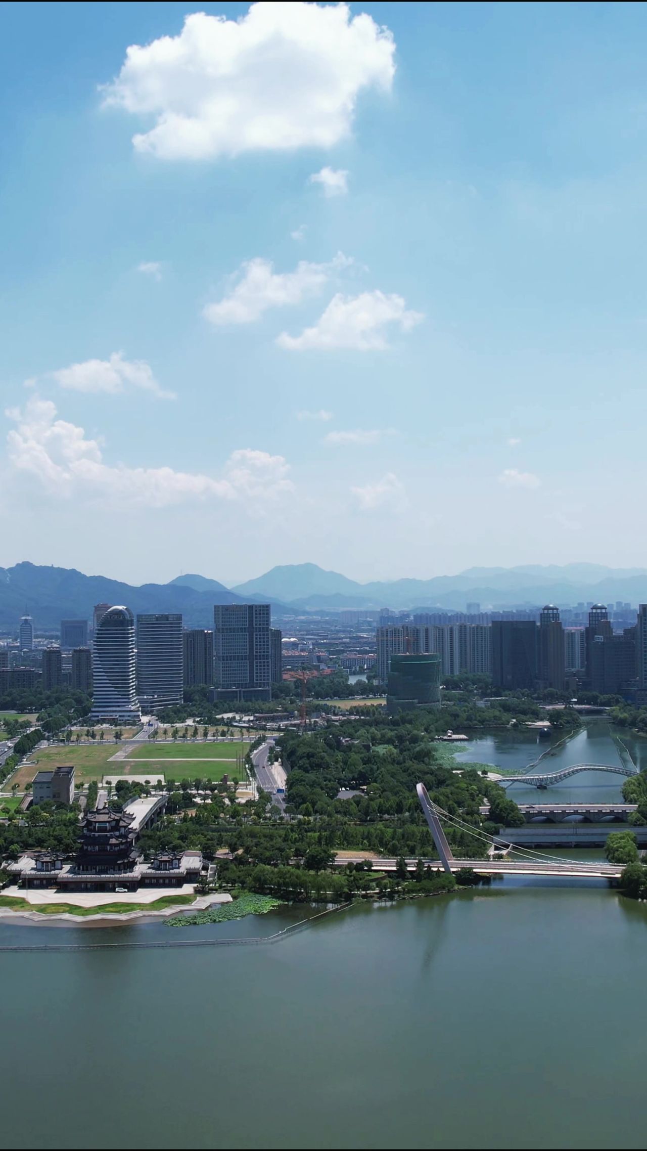 浙江绍兴城市风光地标建筑竖屏航拍 