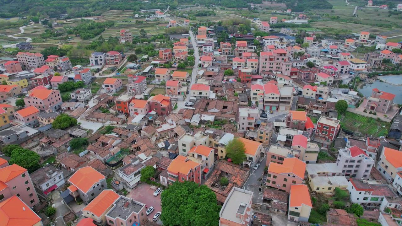 航拍福建厦门坑内村景观 10