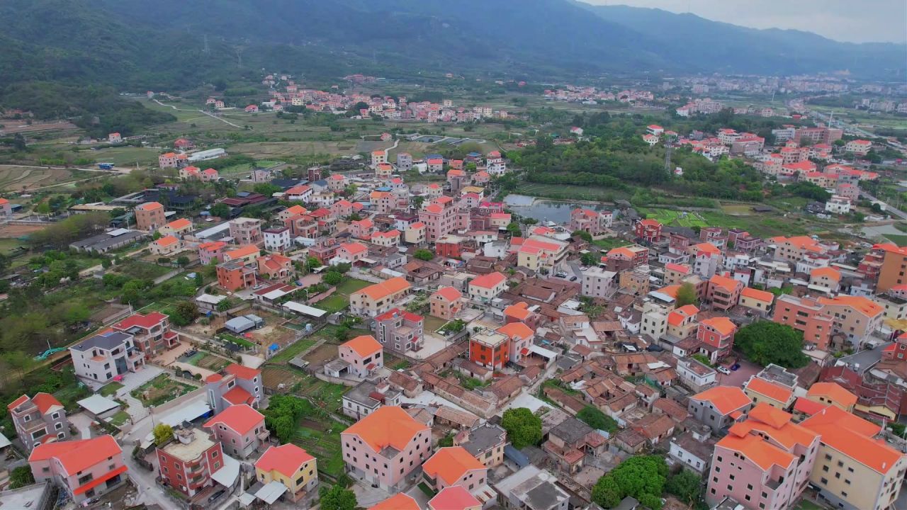 航拍福建厦门坑内村景观 6