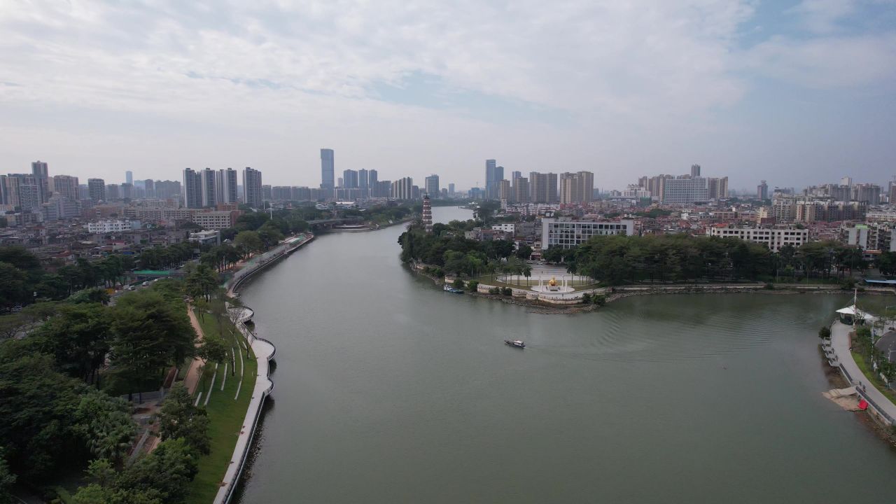 广东东莞城市风光东南江支流航拍 