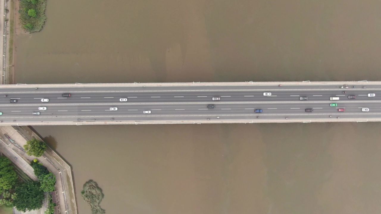 城 市河流 跨河大桥 交通 航拍