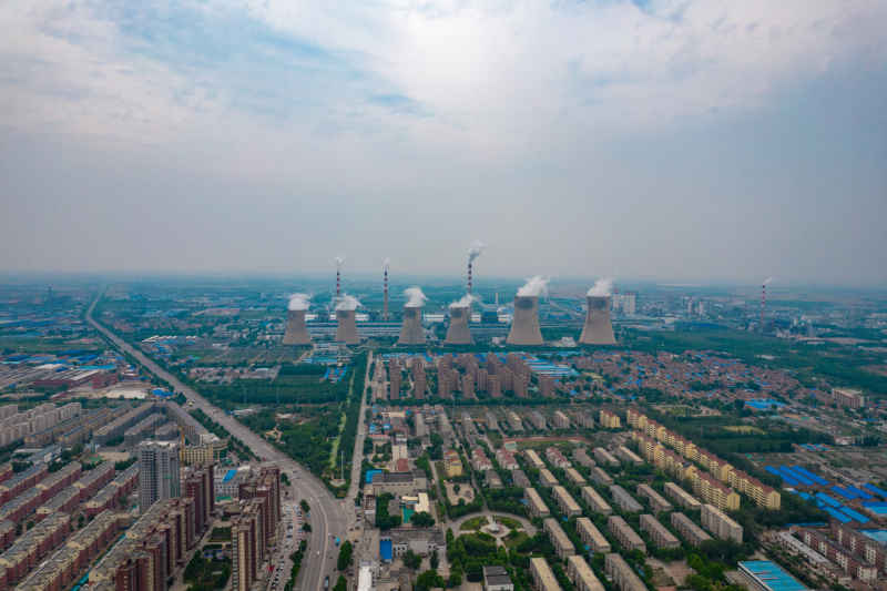 工业生产工厂烟冲炊烟航拍图