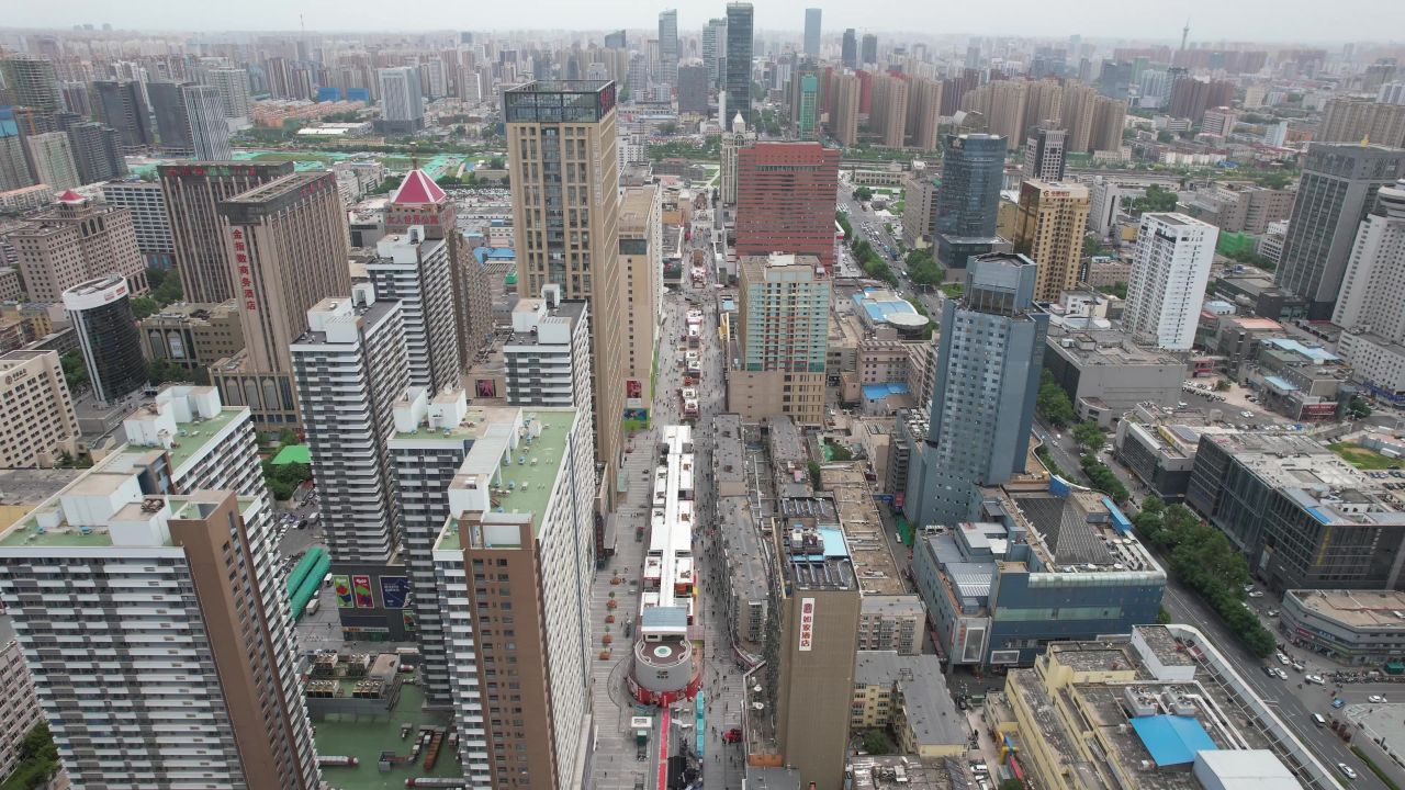  航拍河北石家庄湾里庙步行街