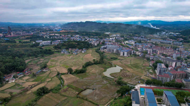 山川丘陵农田农业种植美丽乡村航拍 