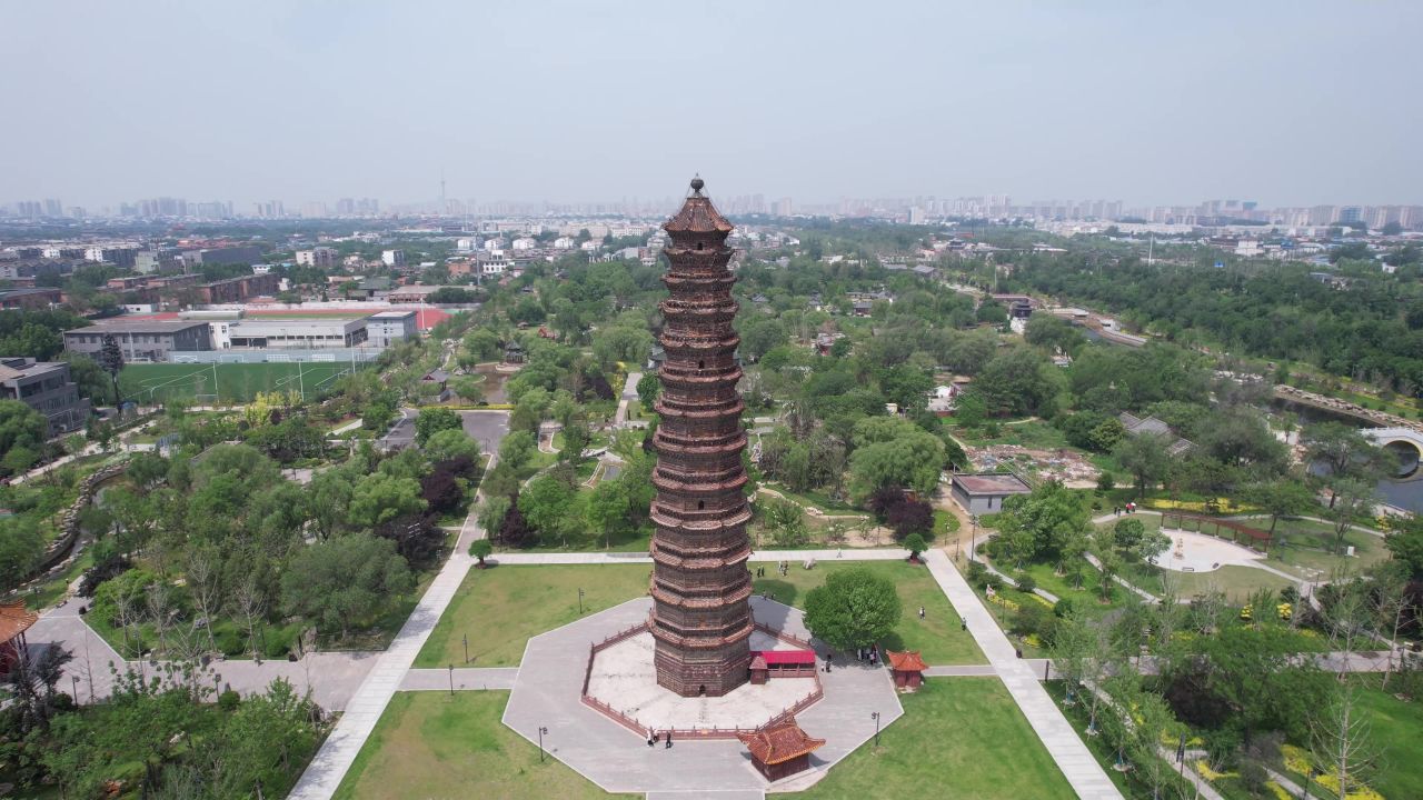 航拍河南开封铁塔公园