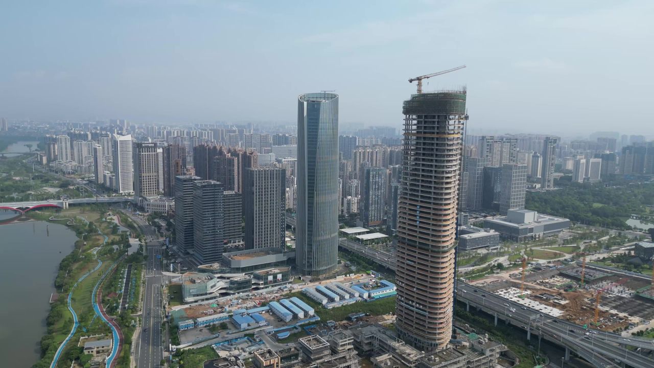  航拍江西赣州中央公园商务高楼