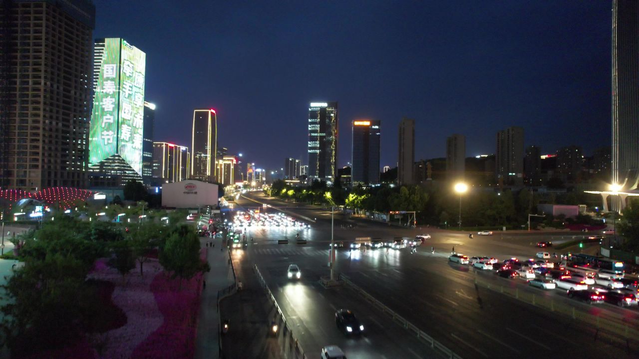 山东城市夜幕降临夜景灯光济南经十路商务中心金融中心航拍 