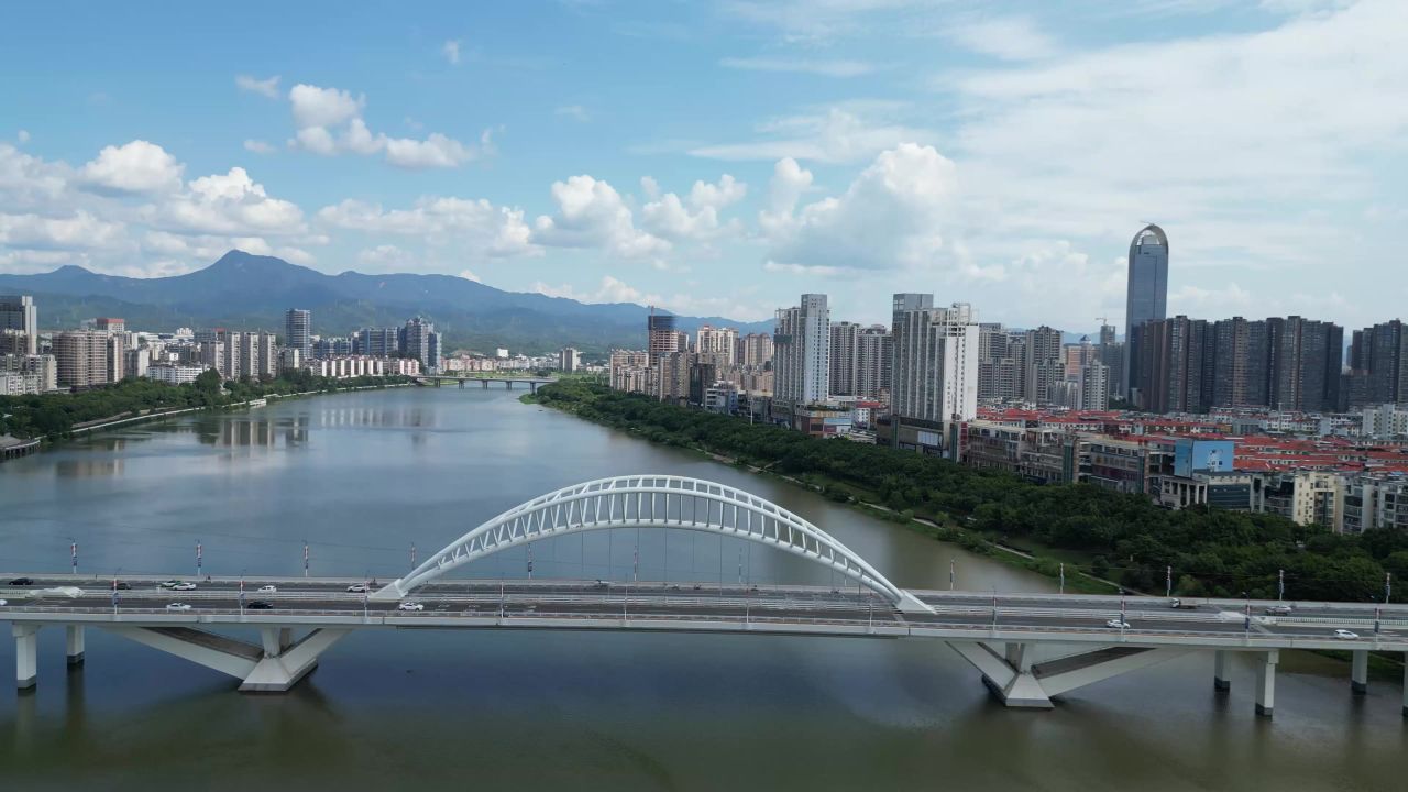 航拍江西赣州城市风光章江大桥