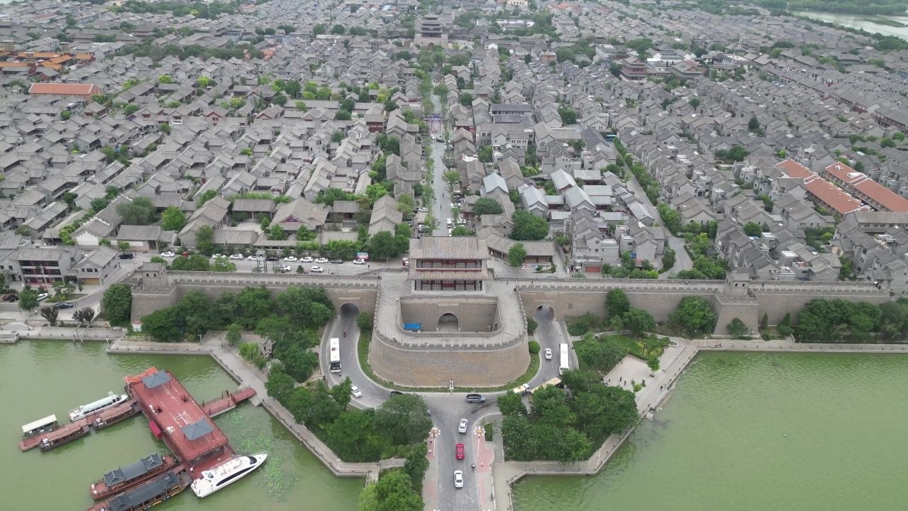 航拍山东聊城东昌湖景区