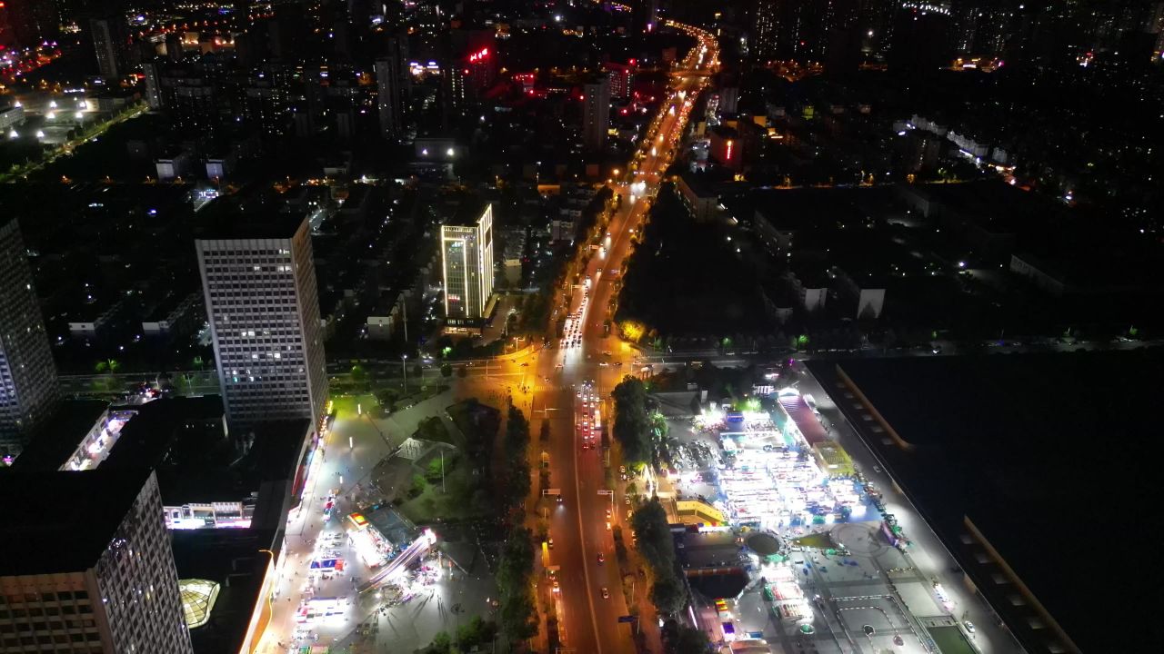  航拍山东泰安城市夜景