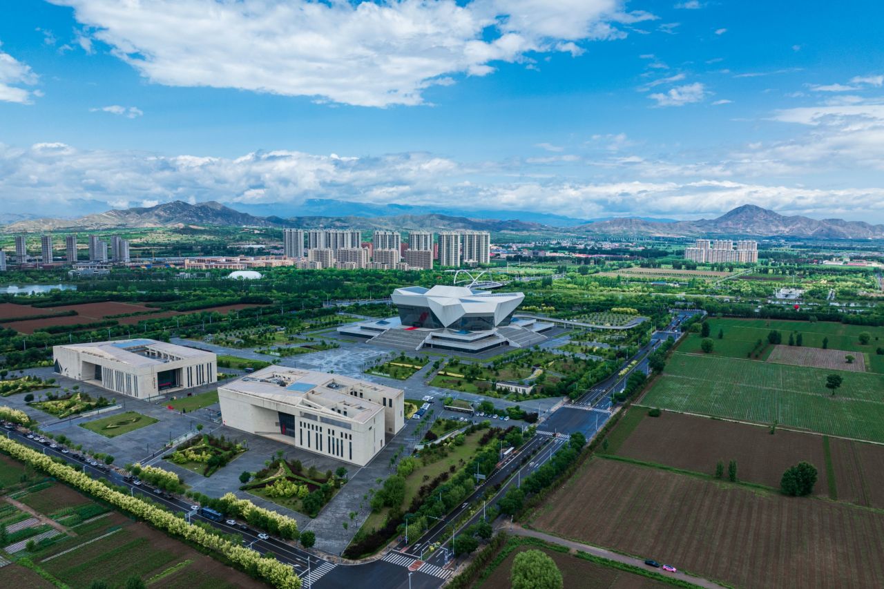 山西忻州五官一院航拍环绕延时